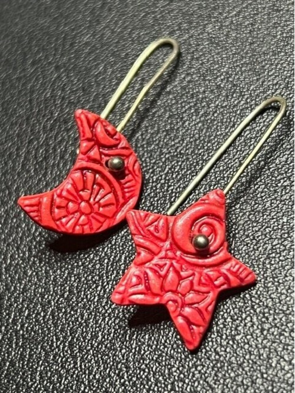 B7419 Sterling silver *unmarked Mismatch Dangle Earrings clay Moon Star